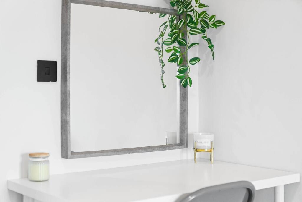 Stylish 2 Bedroom Apartment Close To Everything Birmingham Bagian luar foto
